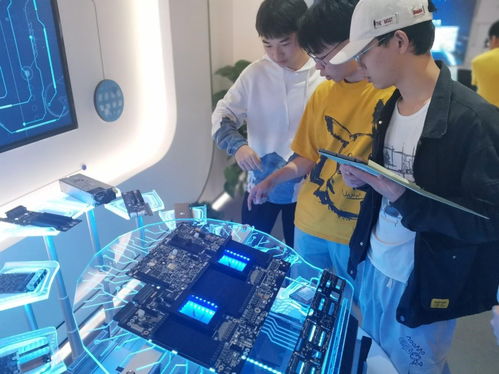 科技創(chuàng)新造就新時代，校企聯(lián)合成就新未來——計(jì)算機(jī)科學(xué)與技術(shù)專業(yè)學(xué)生赴企業(yè)參觀學(xué)習(xí)紀(jì)實(shí)